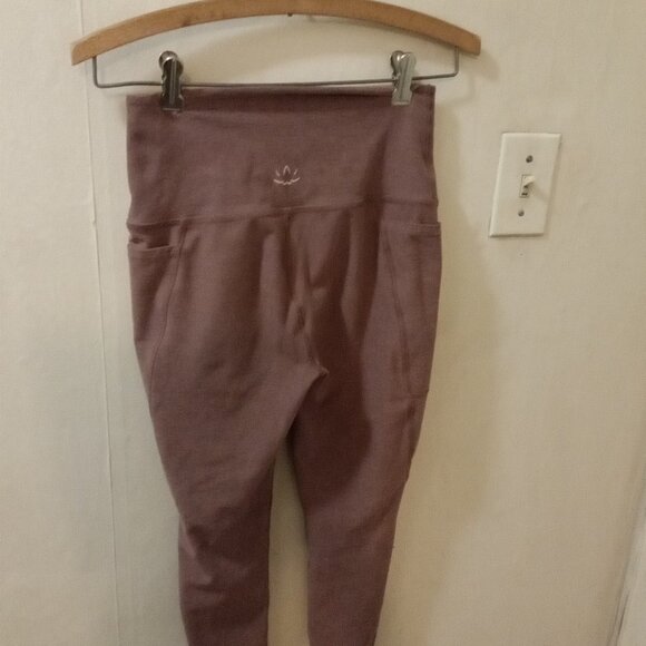 Beyond Yoga Sz M dusty brown/rose Leggings - Picture 2 of 5